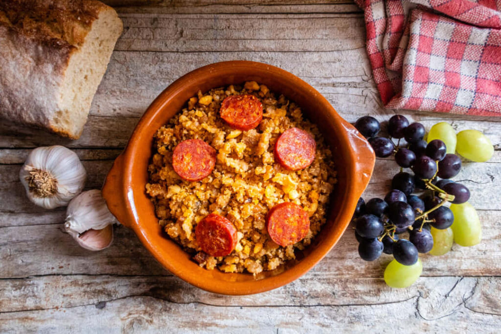 Plato en una de las ventas en los montes de Málaga.